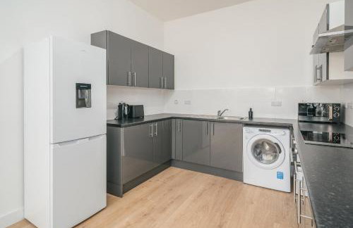 Airport - Town Centre - Train Station - Free Parking - Foto 9