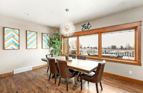 Great Falls Luxe Haven 4BR Gym Office and Hot Tub - Foto 14