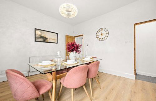 Modern and Comfy 3 Bed Manchester Home near Etihad, Coop Live Arena and Manchester City Centre - Foto 3