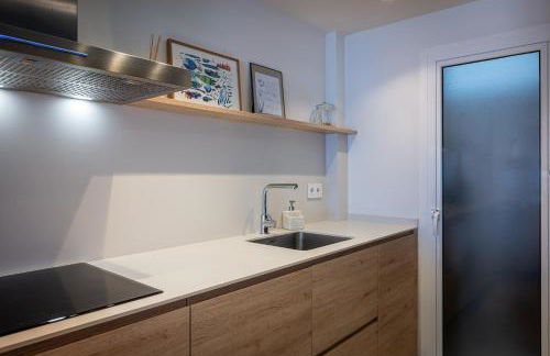 AT148 Frente la playa, jardín privado, vistas mar - Foto 12