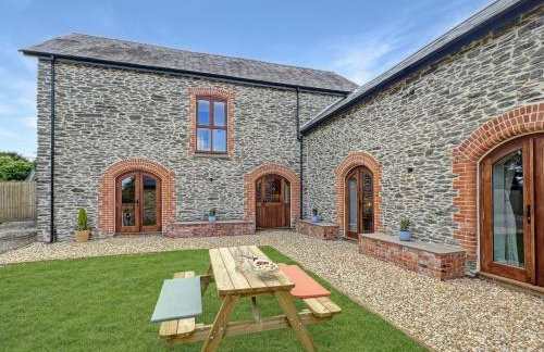 Broomy Barn Brompton Regis - Photo 7