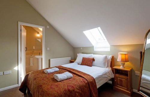 Marshlands House, Sleeps 16 - Country barn with hot tub - Foto 28