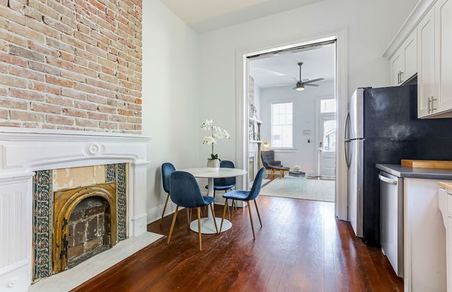 Vibrant Uptown Condos - Foto 6