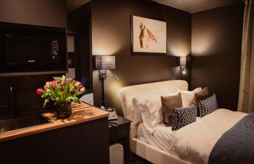 Small Studio with En Suite Bath & Kitchenette - Foto 1