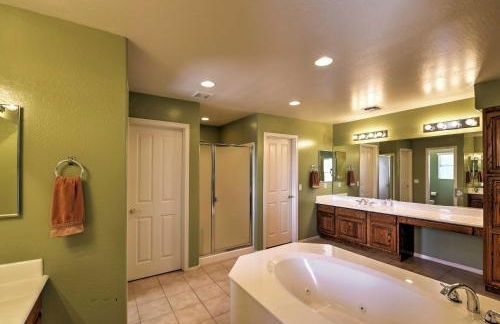 Spacious Home with Heated Pool in Litchfield Park! - Foto 12