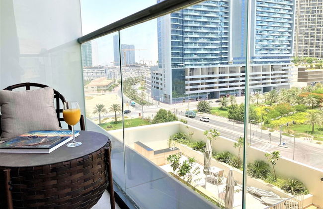 Wonderful Living in Park View JVC Dubai - Foto 11