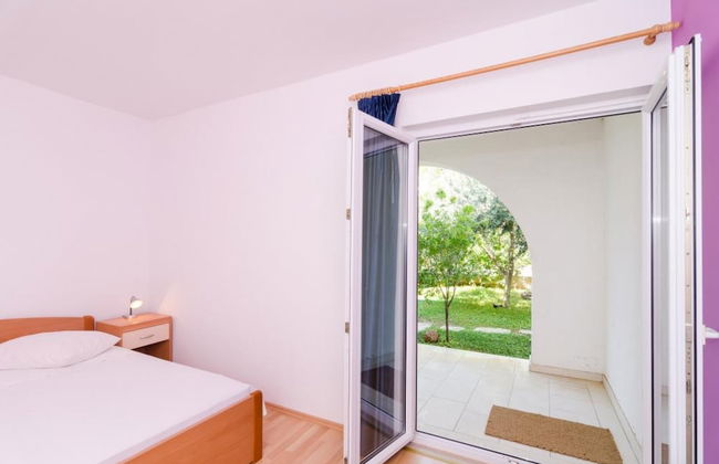 Apartments Plavac Mali - Photo 14