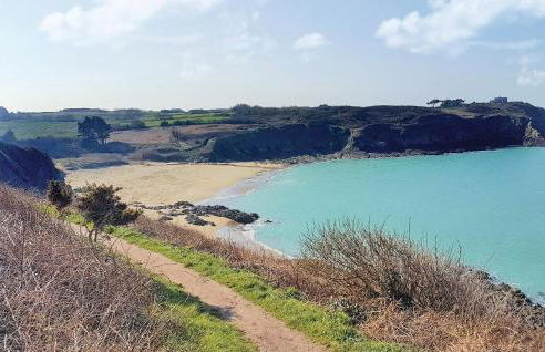 Gorgeous Apartment In Vildé-La-Marine - Foto 19