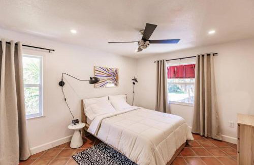 *Eclectic hidden Gem / Tiki Bar and Pool* - Foto 10