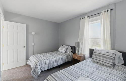 Newly Renovated 2BR by SU, Zoo, Destiny & Downtown - Foto 19