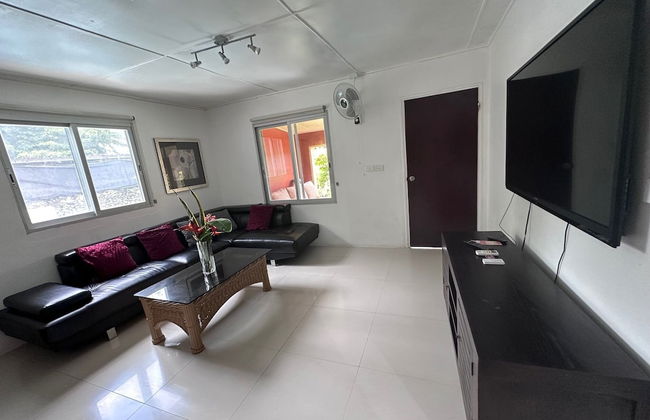 Elluk East Studios - Photo 5