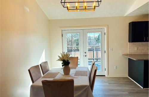 Pristine 3BR & 2bath Ranch style Near I-81 Hospitals & Downtown Martinsburg - Foto 2