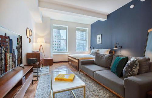 FiDi Studio w Residents Bar Golf Simulator Gym NYC-271 - Photo 1