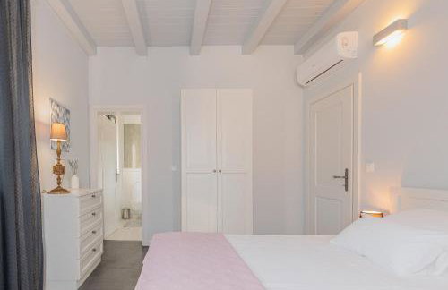 Seafront Villa Adriatica with pool - Photo 29