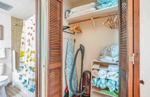 Tropical 1 Bedroom with 2 Full Bath at Resort - Foto 17