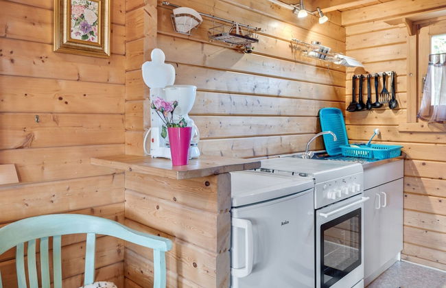 Charming Holiday Home With Private Garden - Photo 7