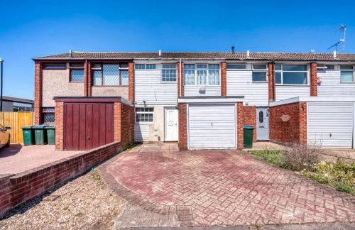 Cozy 3 bedroom house with free parking and near hospital - Foto 10