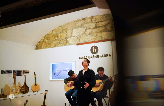 Casa da Guitarra Fado Show - Foto 8