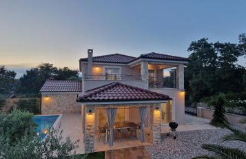 Villa Lukas&Ana s bazenom,dječjim igralištem - Photo 11