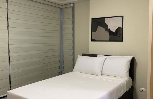 Uptown Park Suites Tower 1 - Photo 14