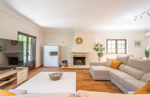 Aroeira Sunny Villa - Heated Pool extra cost - Foto 12