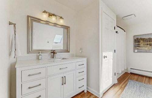 Elegant Coastal Retreat - Foto 12