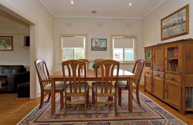 Red Brick Beauty - Central Cottage - Photo 4