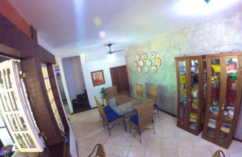 Búzios Praia da Ferradura Linda casa dentro de Condomínio com toda infraestrutura - água e luz inclusos na tarifa - Foto 40