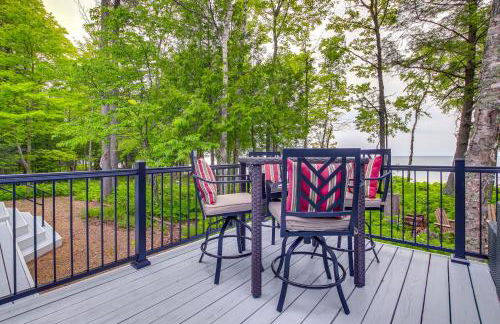 Modern Waterfront Home - 1 Mi to Cave Point Park! - Photo 33