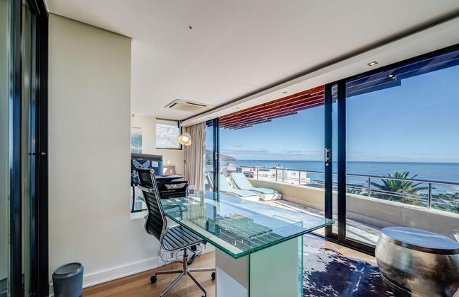 Multi-level Family Villa w Private Pool Views Lions Crest - Foto 18