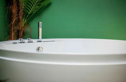 La Balneo - Centre Detente 6 min Cathedrale - Foto 17