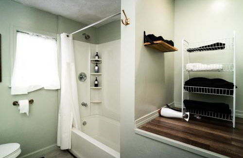 Walk to Eats, Shops and More Prime Providence Stay! - Foto 13