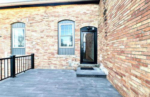 The Upstairs Escape - Foto 9