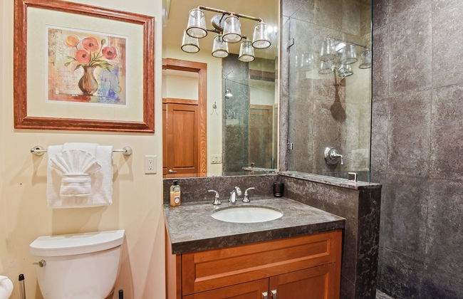 Luxury Mountain Chalet Deck w/ BBQ & Lake Views - Photo 16