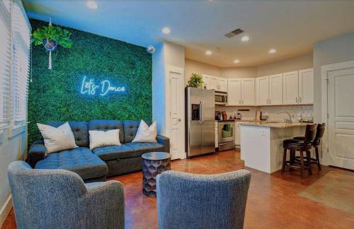 The Celebrity - Free Parking, Central, Vanderbilt - Foto 1