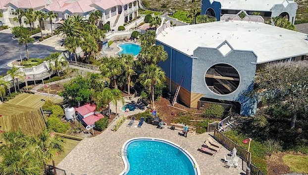 Oceanfront Hibiscus D203 St Aug Free Tix - Foto 2, Habitación