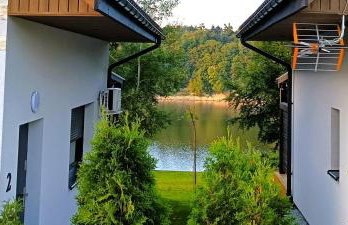 Brama Sanu - z prywatną linią brzegową Jeziora Solińskiego - pomosty - pontony - basen sezonowy - Foto 53