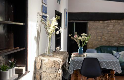 Idyllic Cornish cottage in the beautiful Lamorna valley - walk to pub & sea - Photo 6