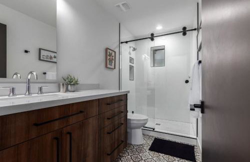 3BR Retreat with Heated Pool, BBQ and Mountain Views - Foto 22