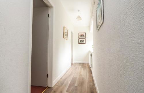 Grange House - Photo 3