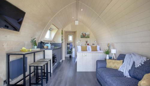 Chapterhouse - Cathedral View - Hot Tub - Photo 4