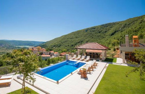 Cozy Home In Ricice With Wifi - Foto 8