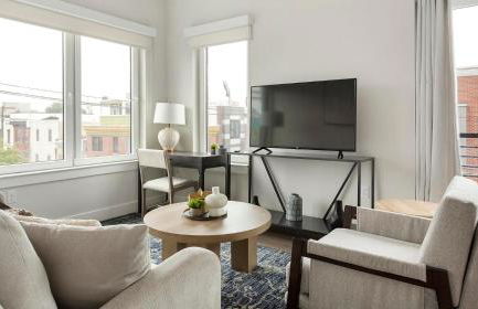 Landing Modern 1BD Clubhouse Rooftop Lounge - Foto 4