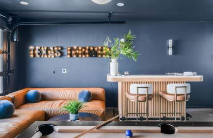 Luxe 9BDR Retreat w Putting Green Game Room Bouldin Collective by AvantStay - Foto 77