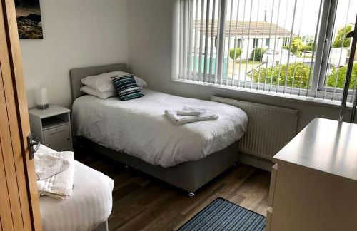 Coastal bungalow, sleeps 5 and ideal for walkers - Photo 10