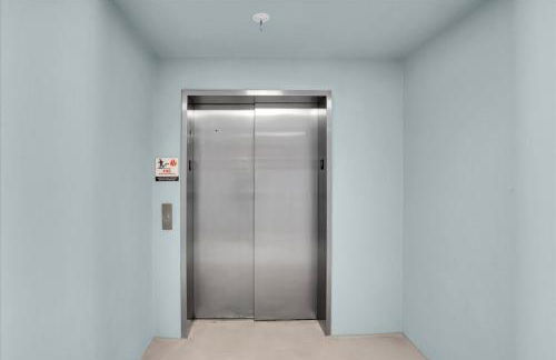 Latitude Adjustment Penthouse by Coastal Chic - Foto 27