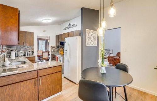 Close to Hospitals and Downtown Cleveland Home - Foto 3