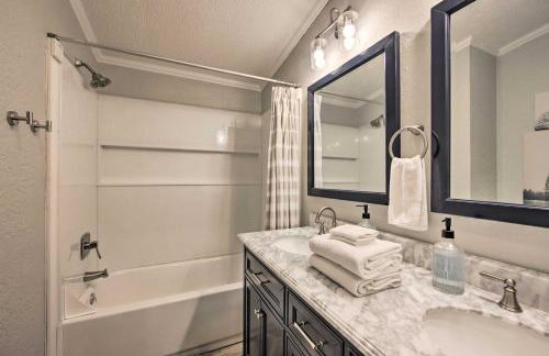 Lake View and Decks Pet-Friendly Mabank Home - Foto 17