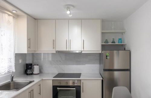 Lydia's West Apartment - Photo 8