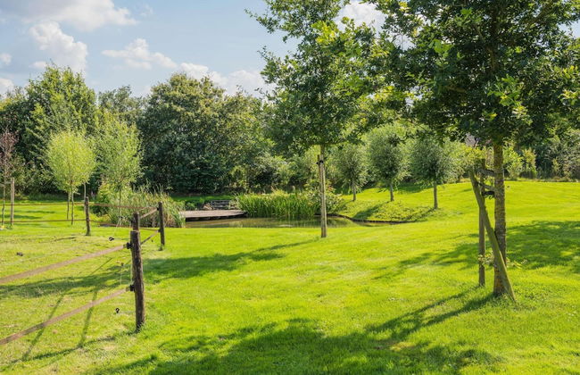 Grandeur Farmhouse in Dwingeloo at a National Park - Photo 60